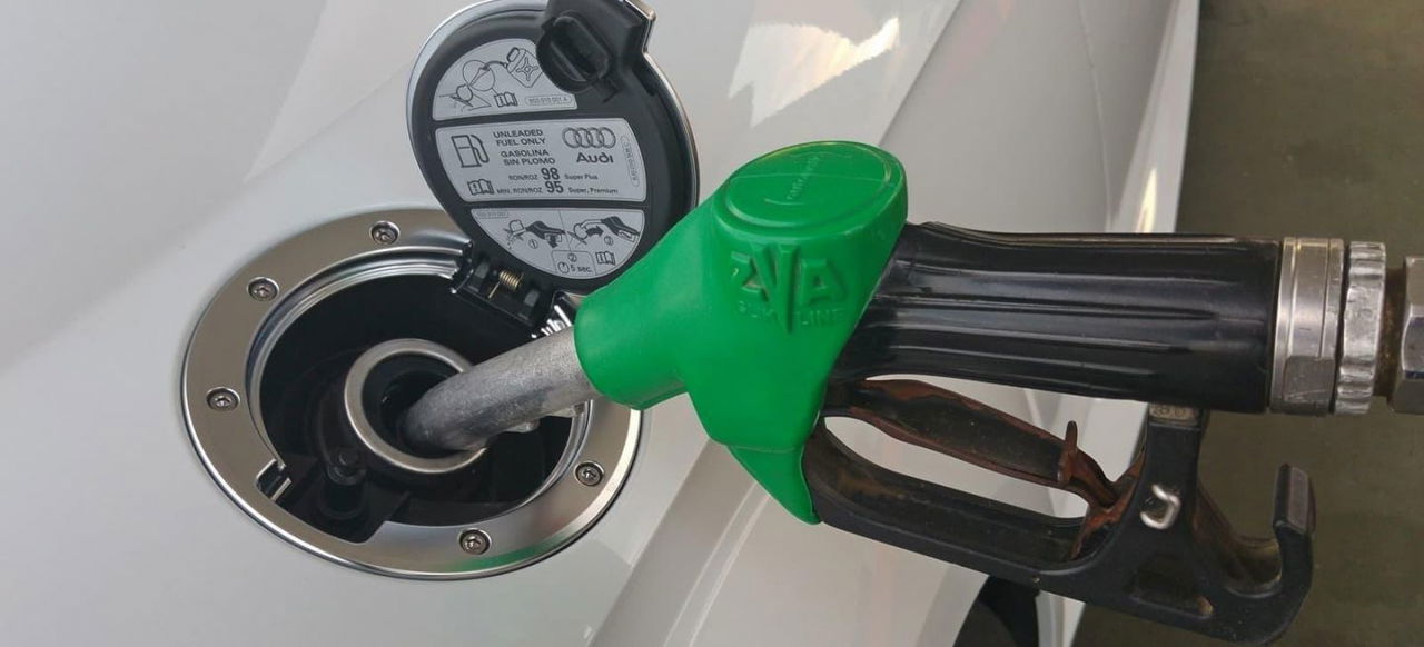 Donde Repostar Barato Diesel Gasolina Repostaje Deposito