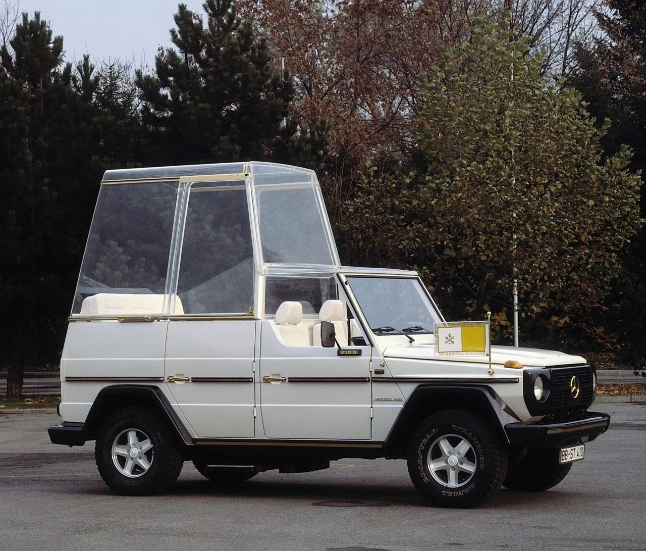 Premiere Vor 40 Jahren: „papamobil“ Auf Basis Der Mercedes Benz G Klasse Premiere 40 Years Ago: “popemobile” Based On The Mercedes Benz G Class