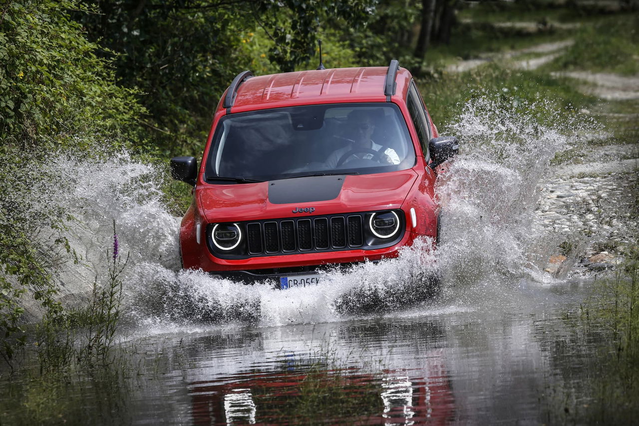 Jeep Renegade Compass 4xe 03