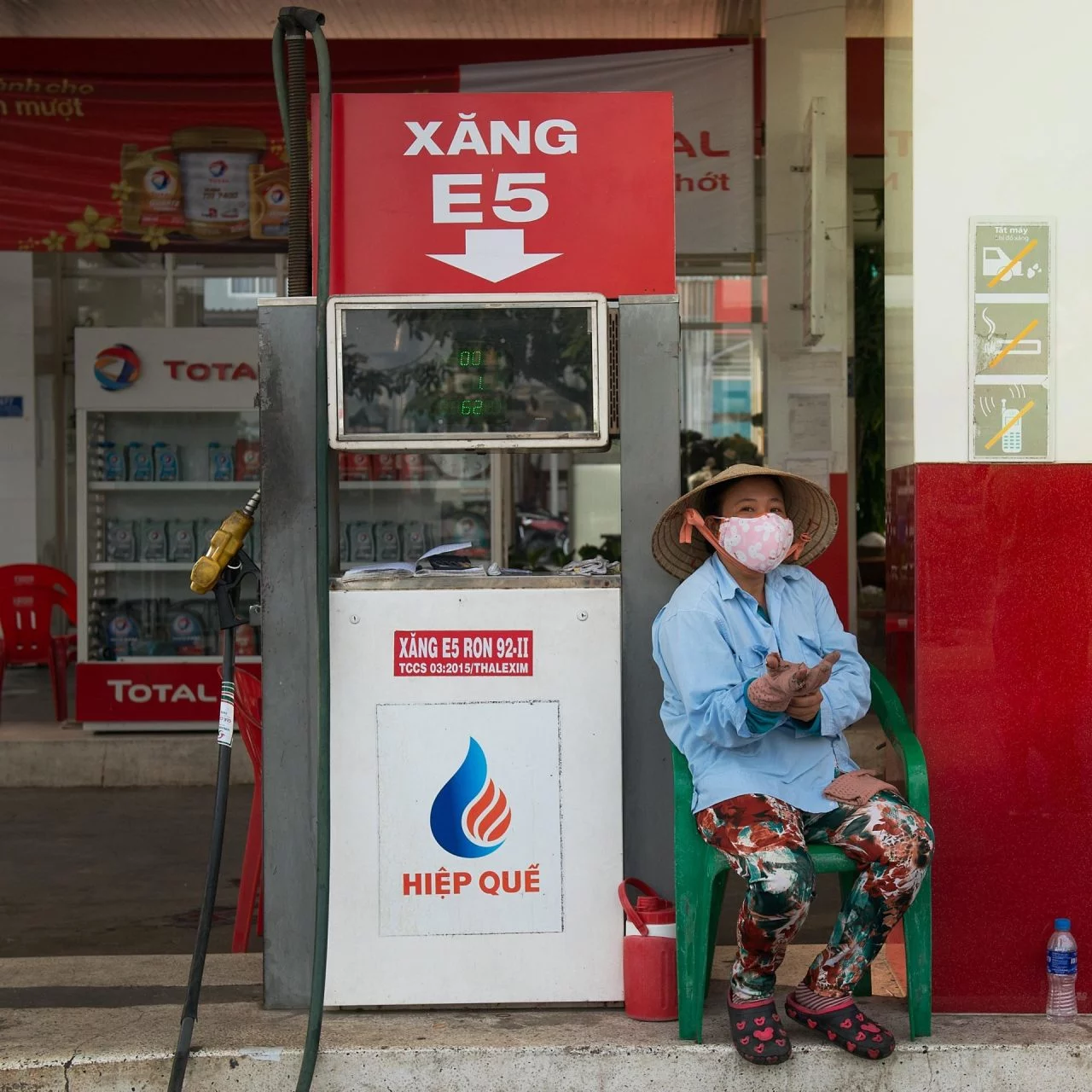 Llevar Mascarilla Coche Repuesto Gasolinera