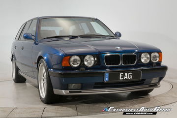 Bmw M5 Touring E34 E61 01