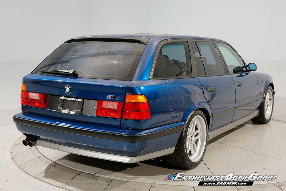 Bmw M5 Touring E34 E61 02