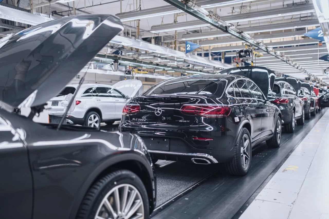 Neue Generation Des Glc Und Glc Coupé: Startschuss Für Die Serienproduktion Im Mercedes Benz Werk Bremen New Generation Of The Glc And Glc Coupé: Starting Signal For The Series Production At The Mercedes Benz Bremen Plant