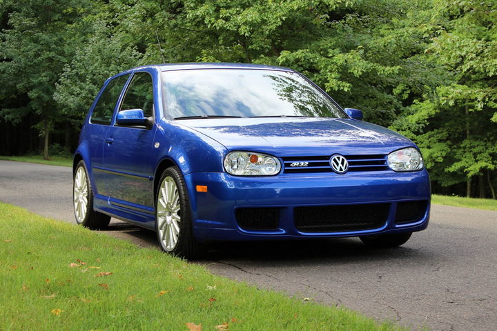 Subasta Golf R32 2004 05