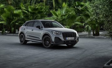 Vista lateral que muestra el diseño dinámico del Audi Q2.