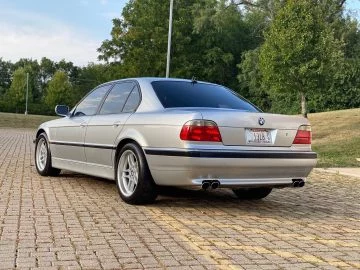 Bmw M7 E38 02