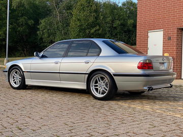 Bmw M7 E38 05