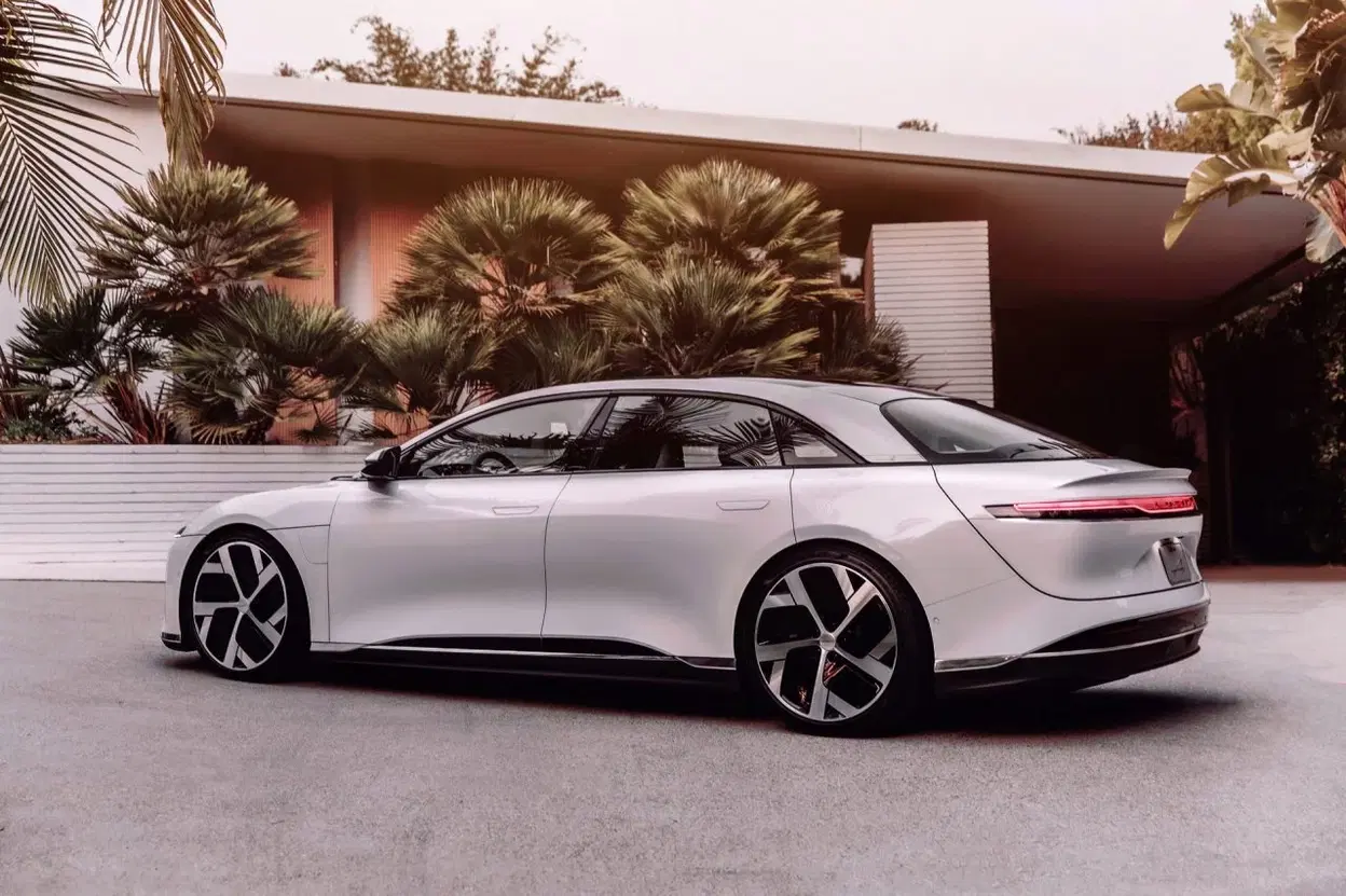 Lucid Air 2021 09