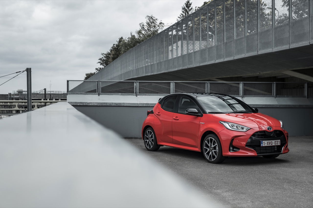 Toyota Yaris 2020 Prueba Rojo 14