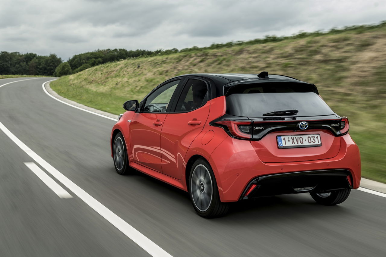 Toyota Yaris Rojo 2020 Movimiento Prueba 46