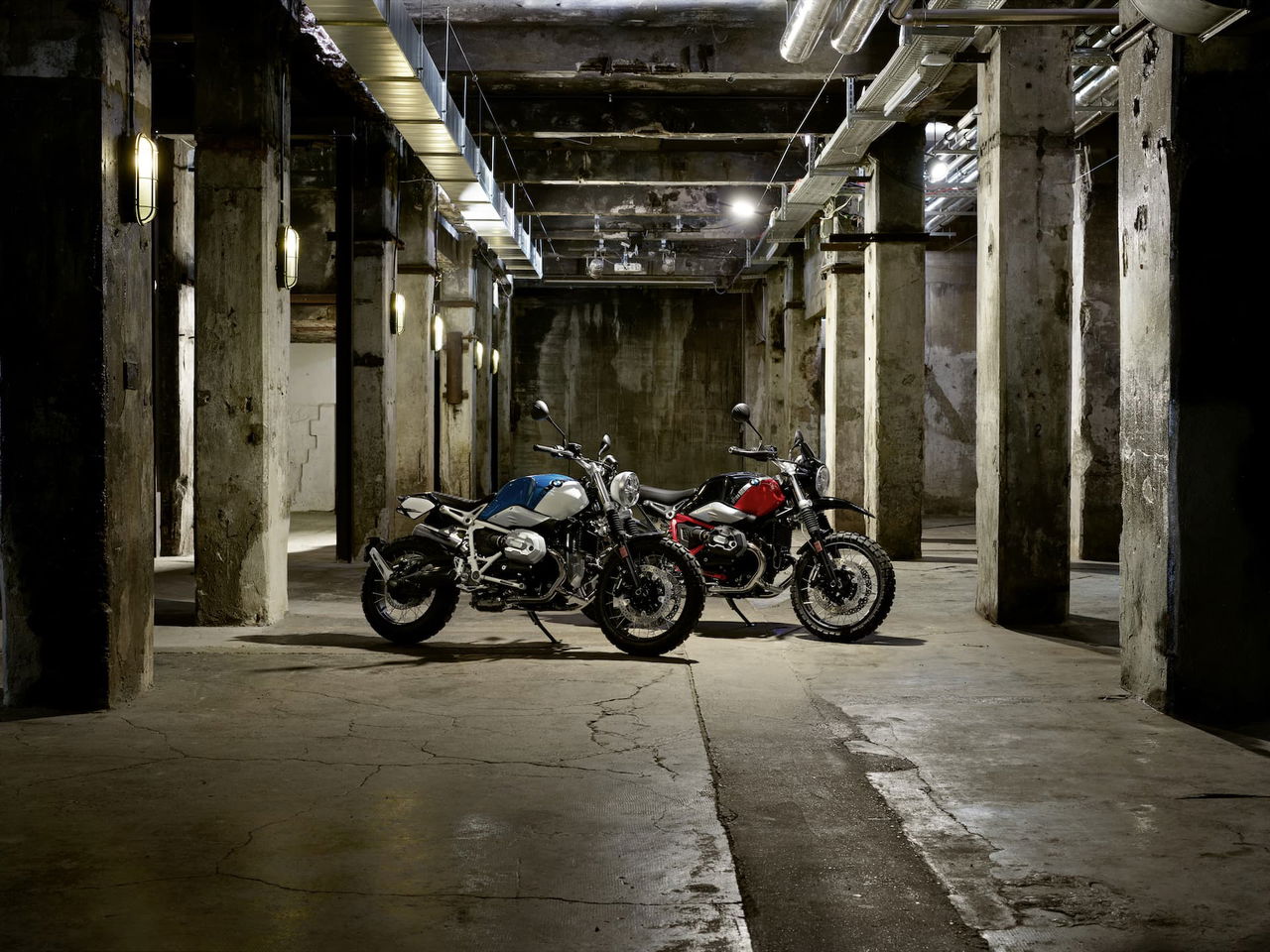 Bmw R Nine T Edificio2