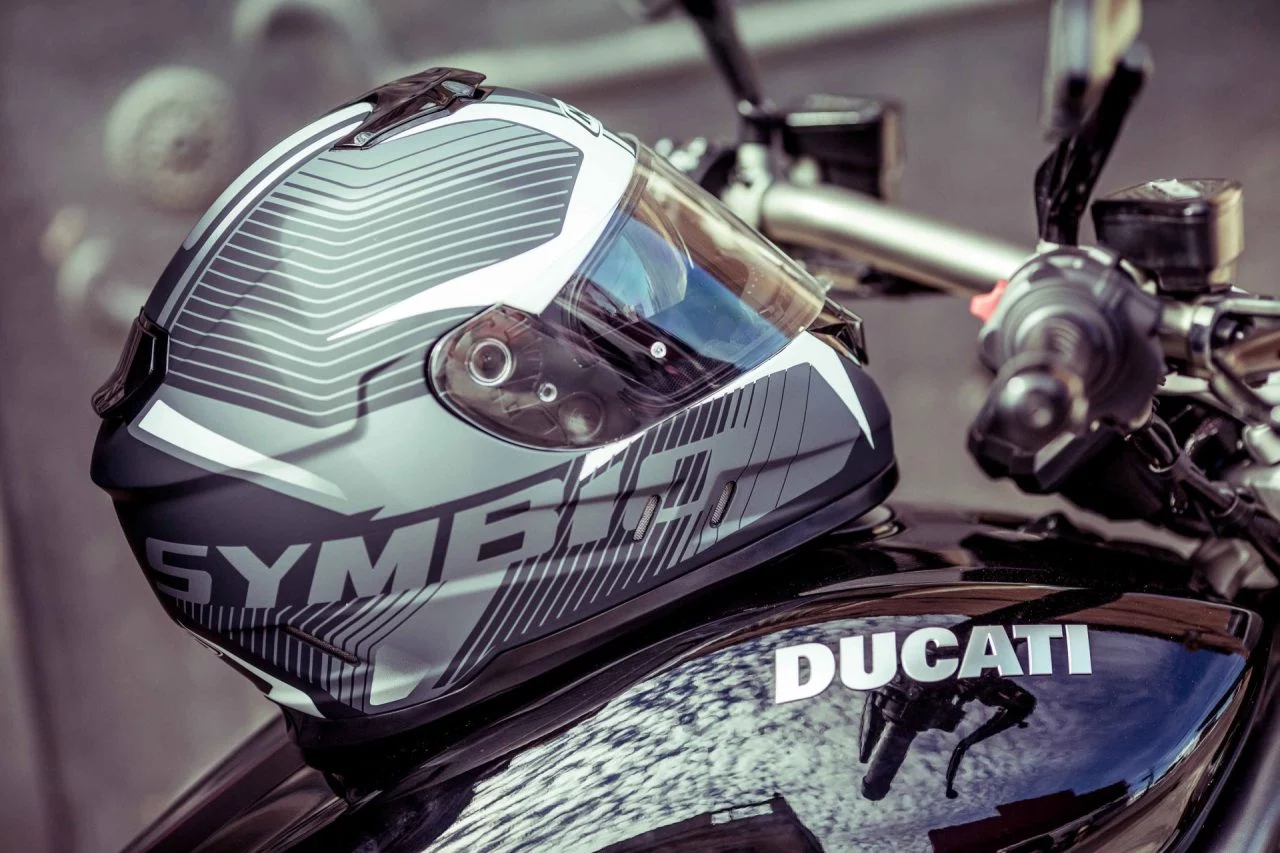 Guia Como Elegir Casco Ducati