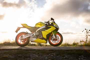 Moto Aprilia Rs 660 Actions