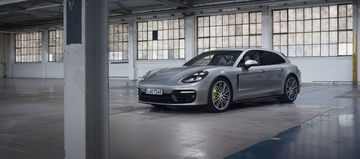 Porsche Panamera Turbo S 2021 P