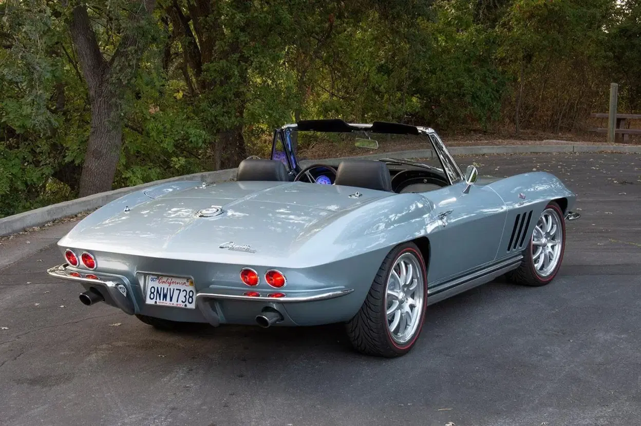 Restomod 1965 Corvette Stingray Ls6 04