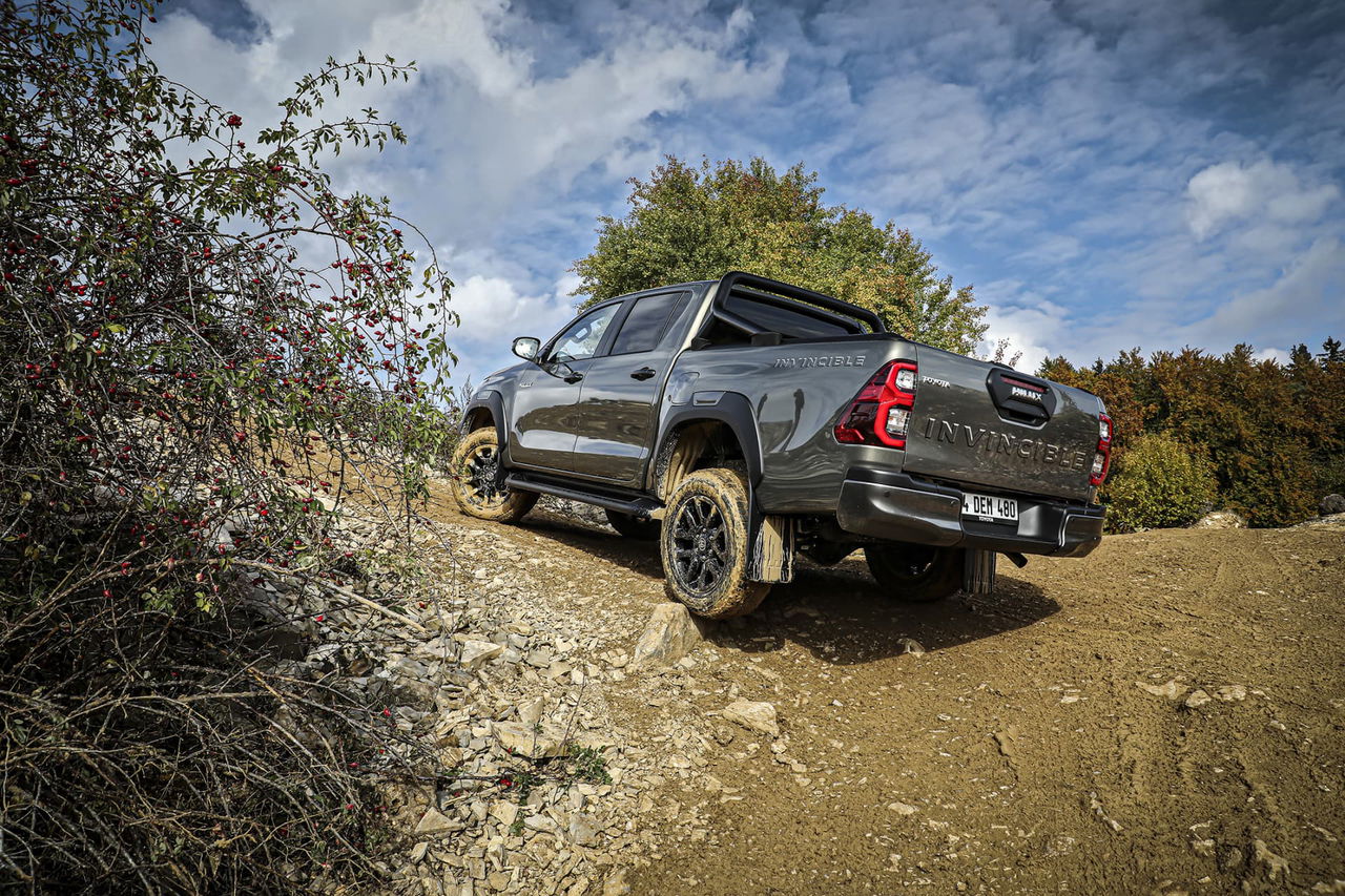 Toyota Hilux 2021 Preventa 15