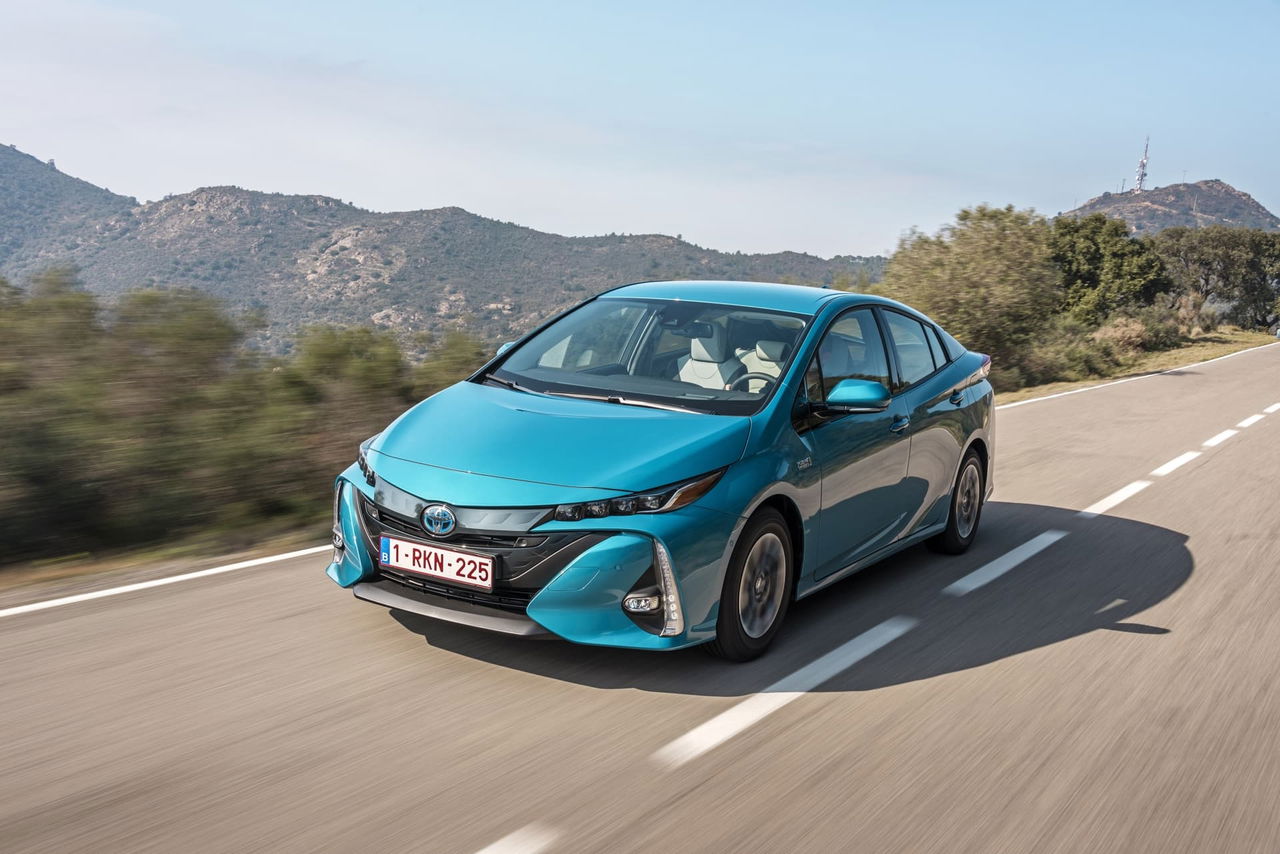 Toyota Prius Plug In 2021 05