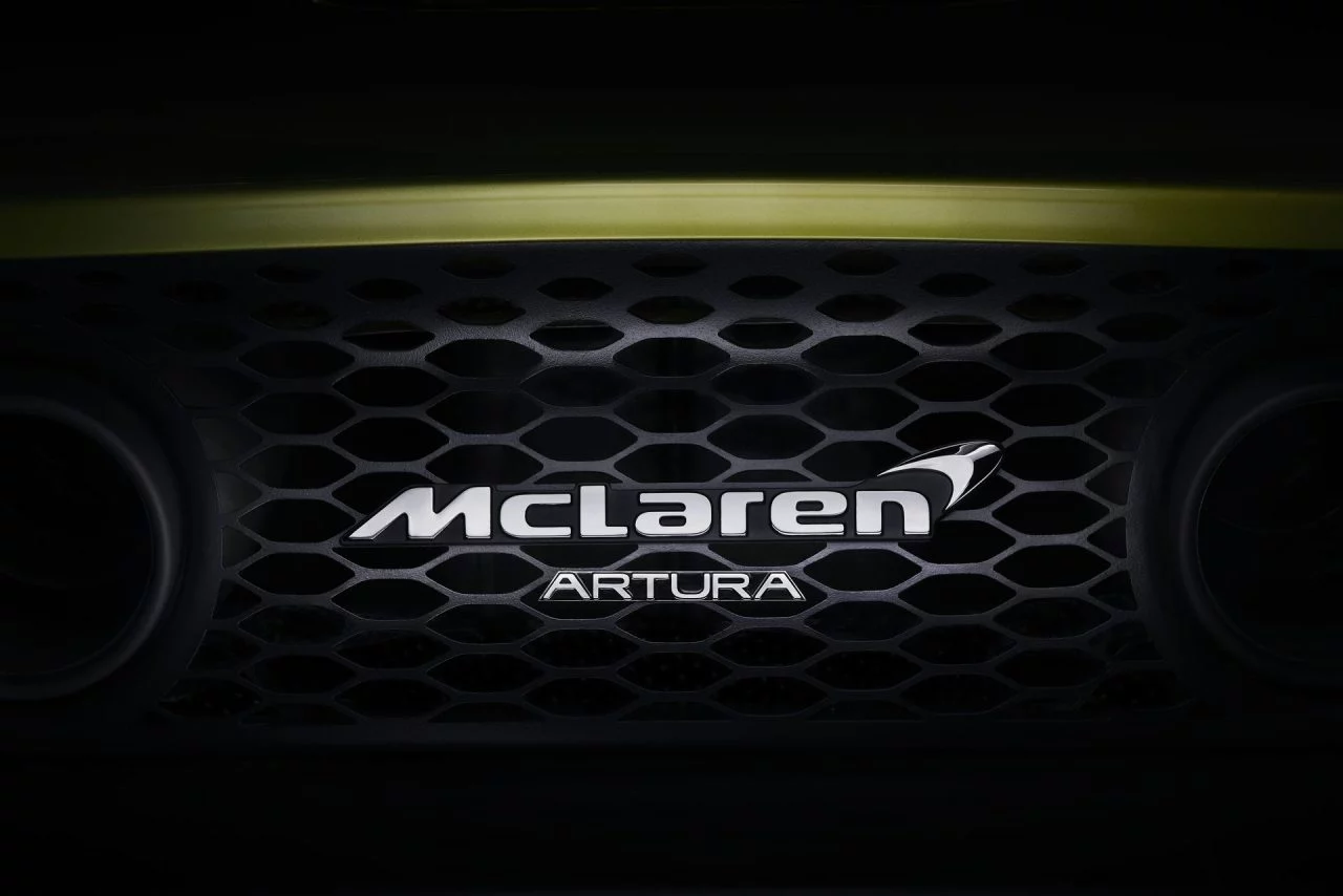 Mclaren Artura Adelanto 2