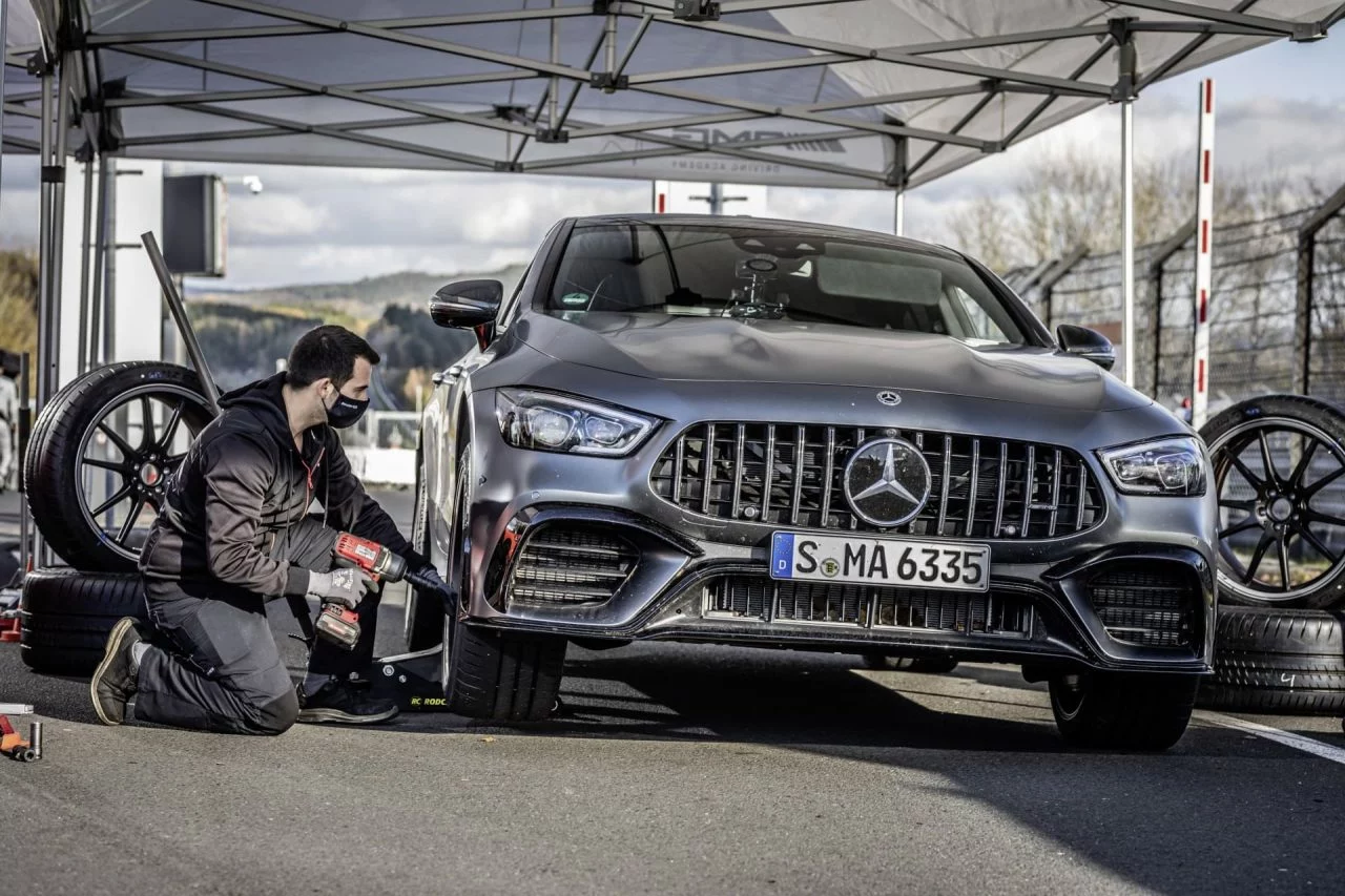 Mercedes Amg Gt 4 Puertas Record Nurburgring 04