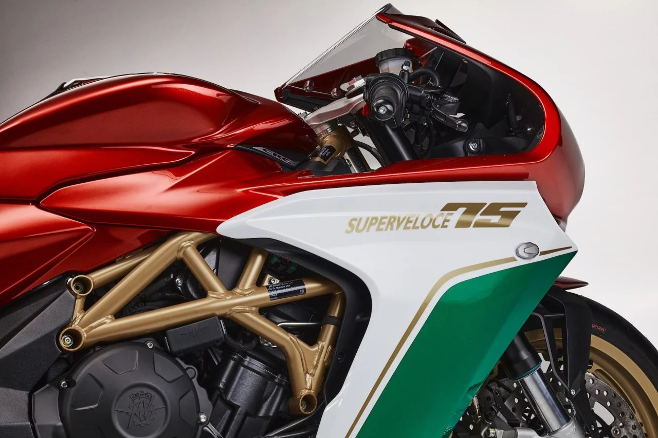 Mv Agusta Moto Superveloce 75 33