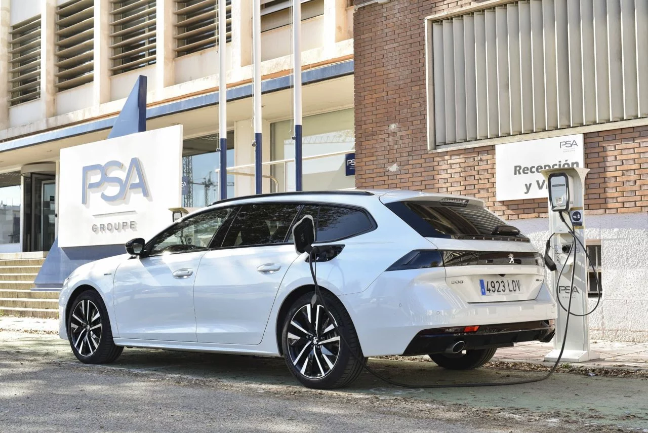 Prueba Contacto Peugeot 508sw Hybrid 03