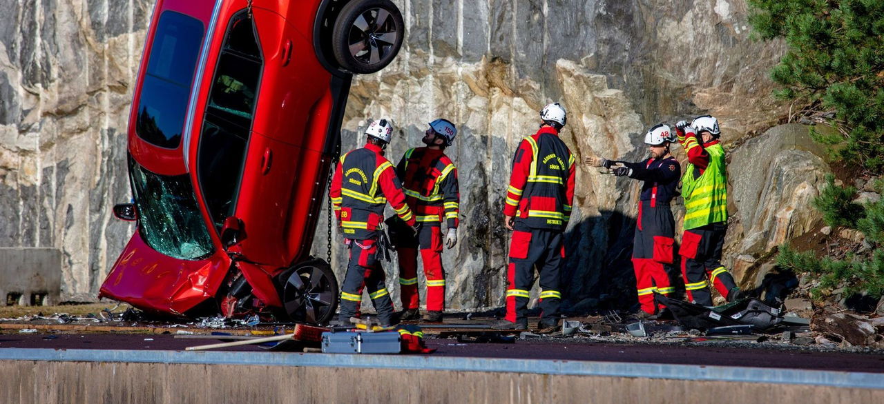 Volvo Cars Drops New Cars From 30 Metres To Help Rescue Services Save Lives