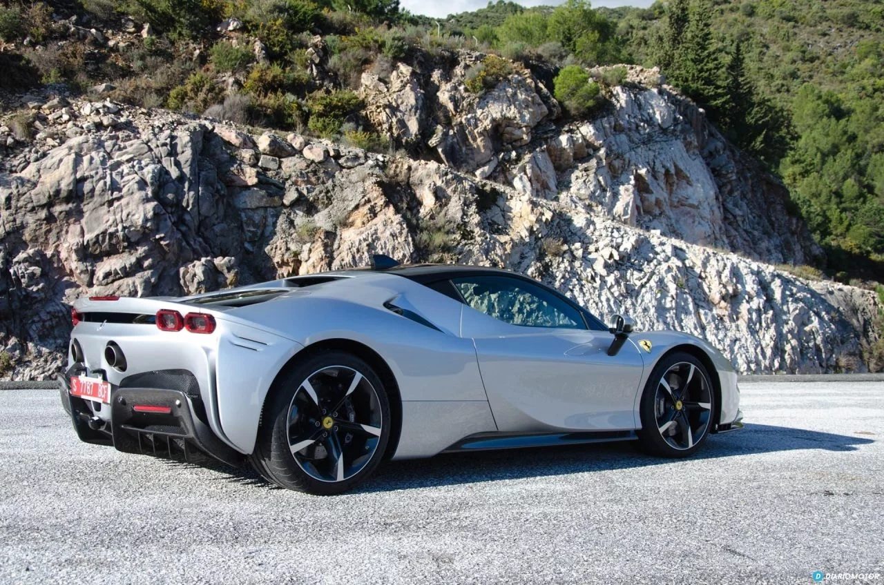 Ferrari Sf90 Stradale Prueba Dcd 1220 002 