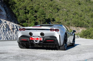 Ferrari Sf90 Stradale Prueba Dcd 1220 003 