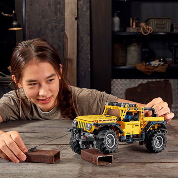 Lego Technic Jeep Wrangler 4