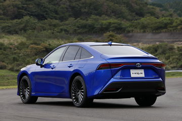 Toyota Mirai 2021 02