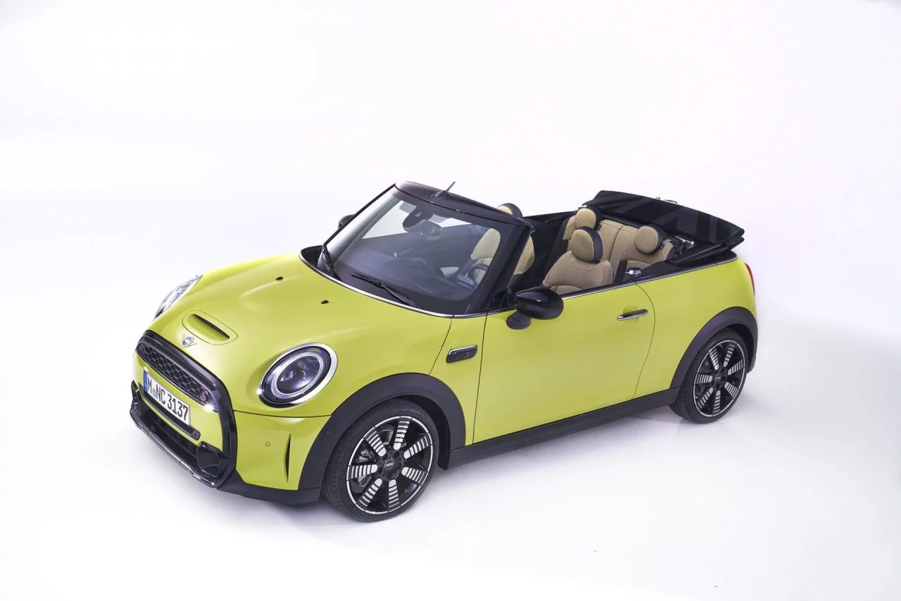 Mini Cabrio Cooper S 2021 37