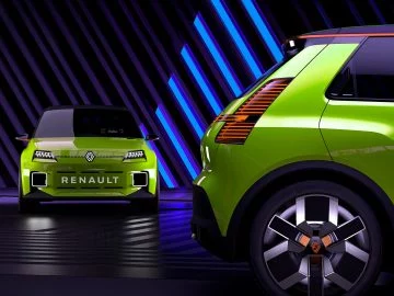 Nuevo Renault 5 Photoshop Verde