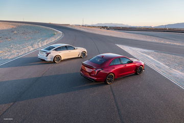 2022 Cadillac Ct5 V Blackwing (left) And Ct4 V Blackwing (right)