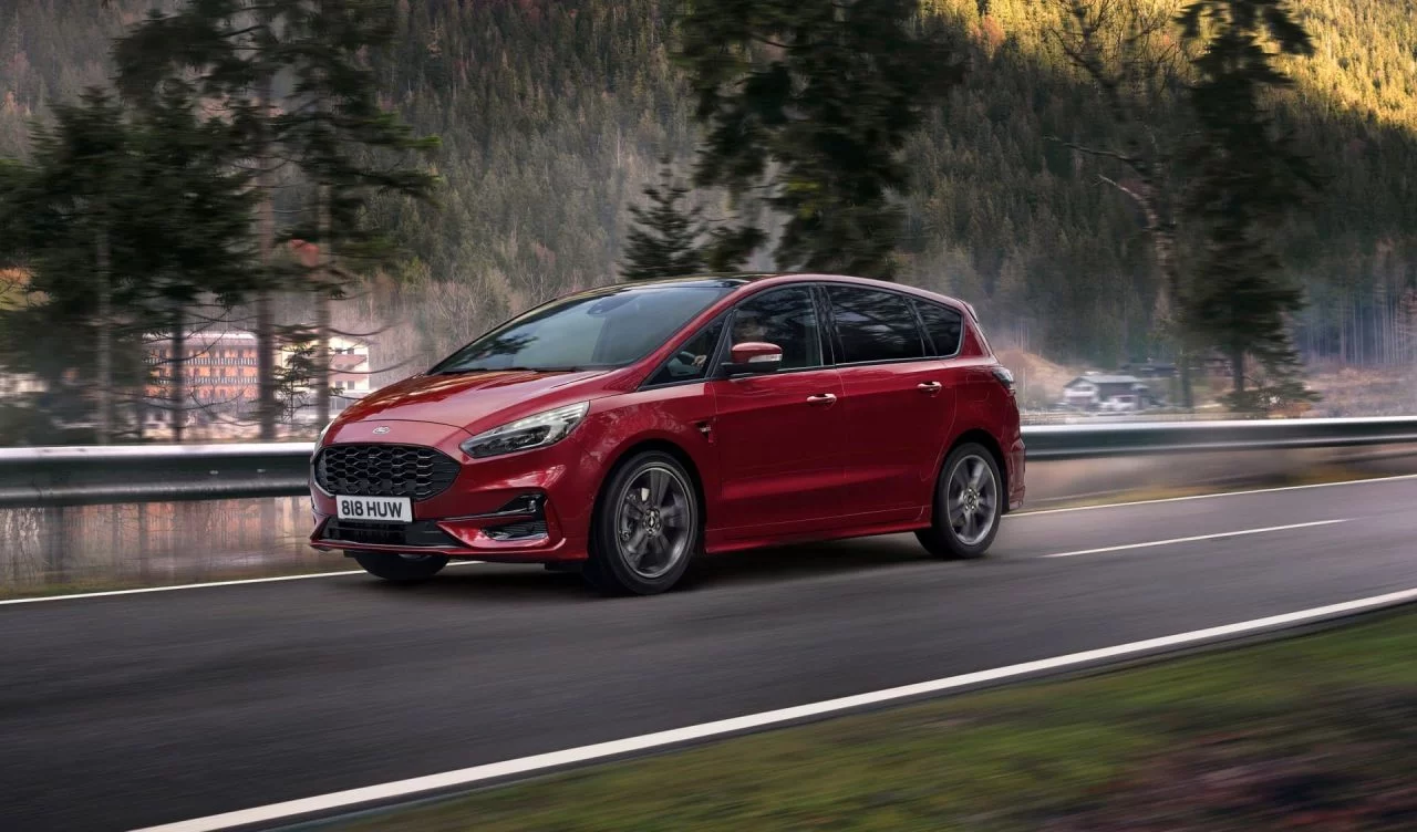 Ford S Max Hybrid 2021 02