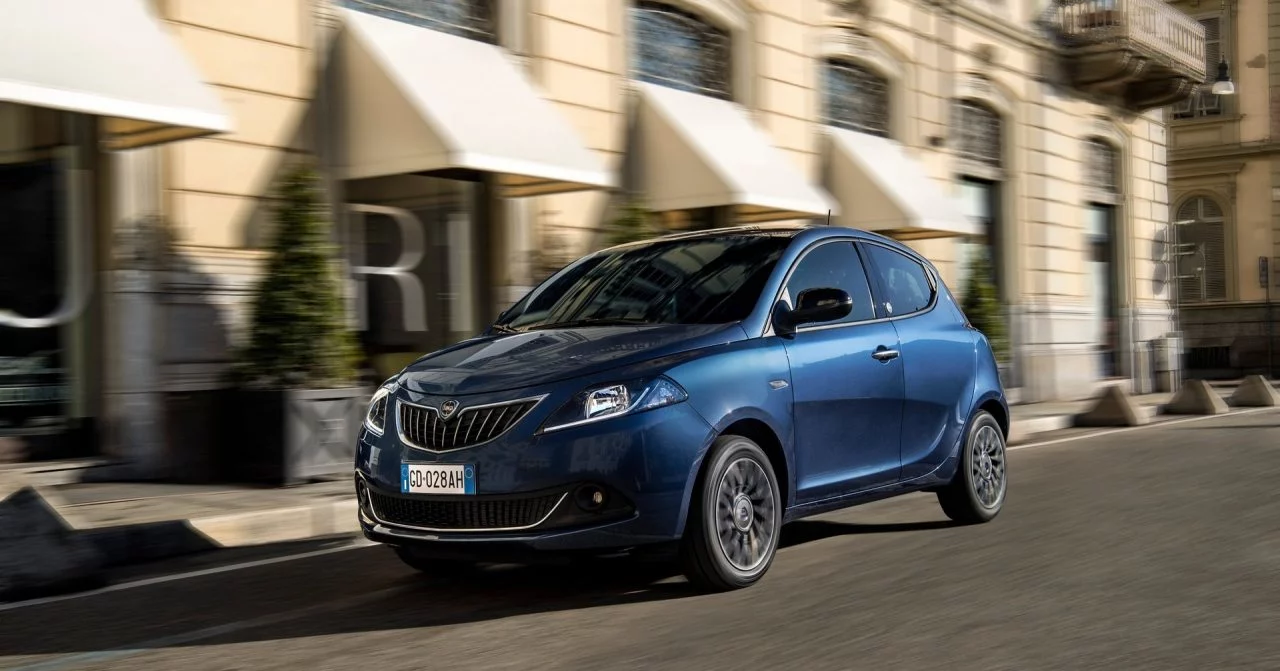 Lancia Ypsilon 2021 1