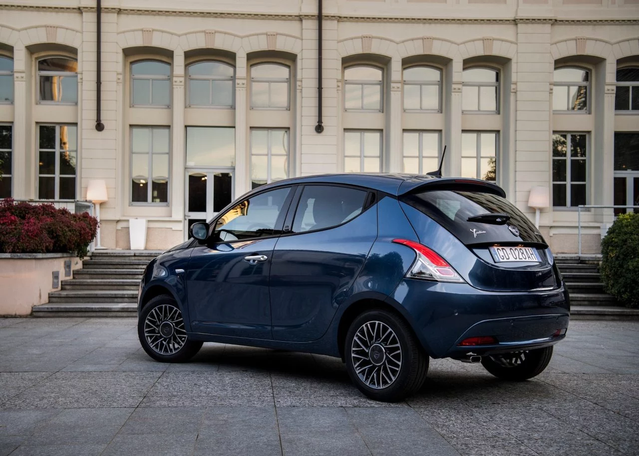 Lancia Ypsilon 2021 7