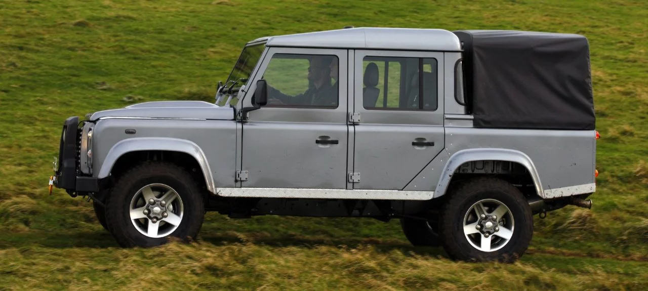 Land Rover Defender Pickup 110