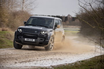 Land Rover Defender V8 2022 0221 040