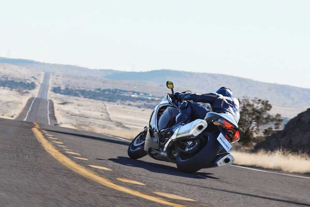 Moto Suzuki Hayabusa 2021 Accion 14