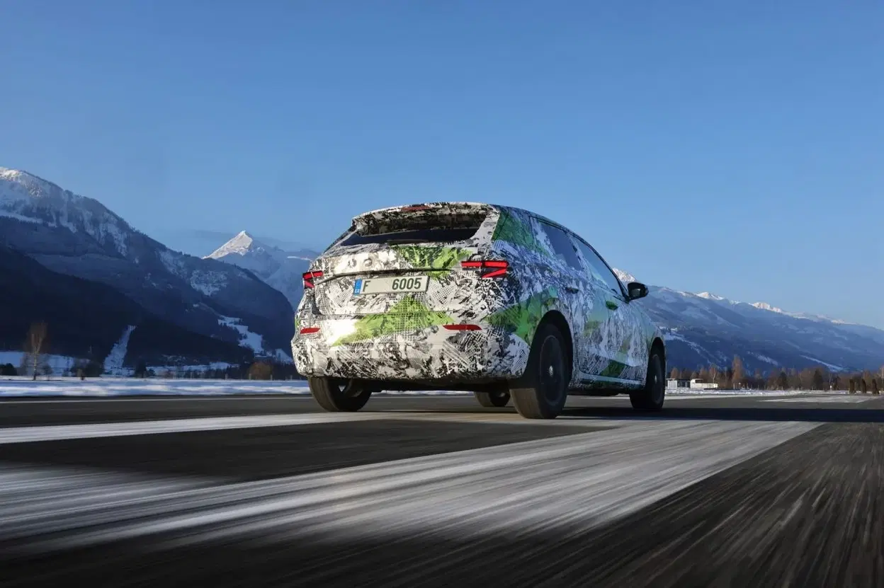 Skoda Fabia 2021 Camuflado 26