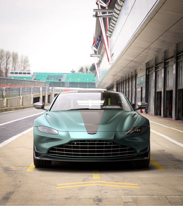 Aston Martin Vantage F1 Edition 10