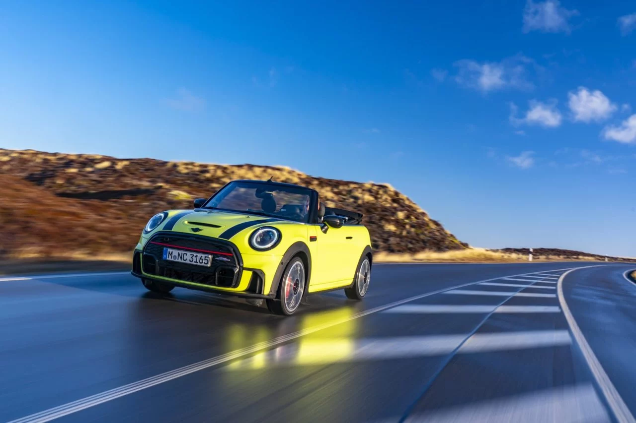 Mini Cabrio 2021 06