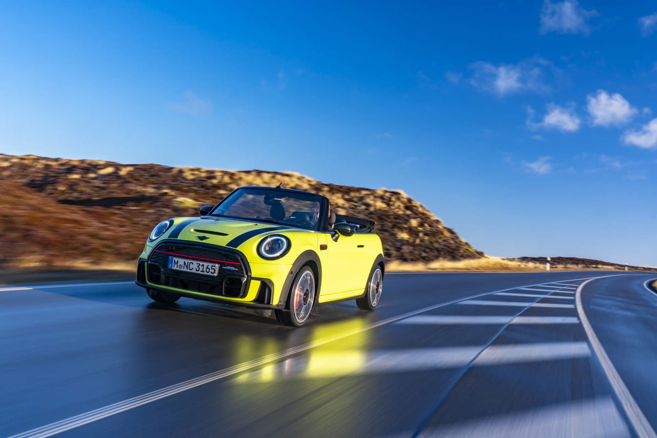 Mini Cabrio 2021 06