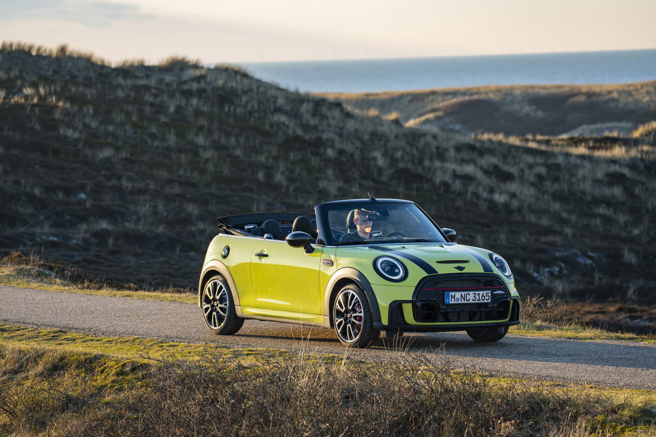 Mini Cabrio 2021 09