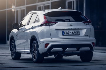 Mitsubishi Eclipse Cross Phev 2021 15 Blanco Trasera