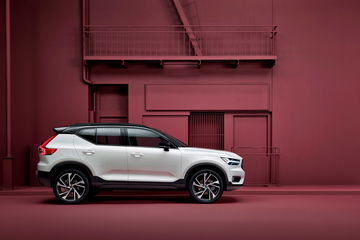 Volvo Xc40 Oferta 2021 Blanco Lateral 1