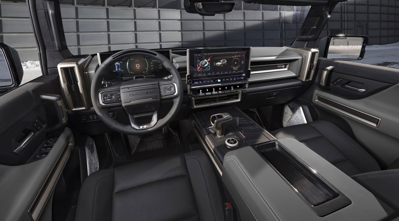 The Gmc Hummer Ev Suv Debuts In The Low Contrast Lunar Shadow Interior And Includes A Spacious Cargo Area And An Architecturally Inspired Cabin.