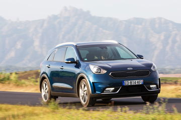 Kia Niro Hibrido Oferta Abril 2021 Exterior Frontal 01