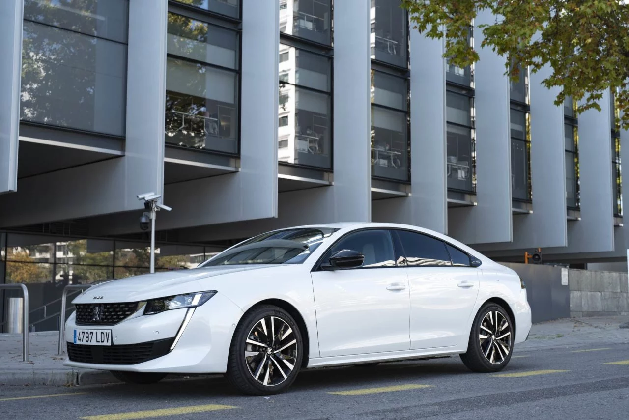 Peugeot 508 Phev Oferta Renting Abril 2021 Frontal 04