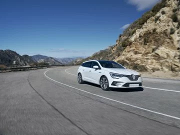 Renault Megane Phev Oferta Abril 2021 Movimeinto